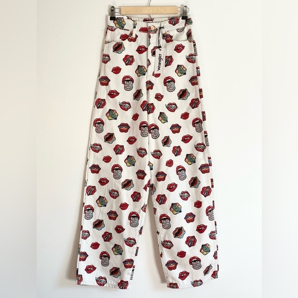NWT Wrangler Barrel 652 High Rise Jeans Rolling Stones / Read my Lips 25 x 31 - Picture 2 of 9